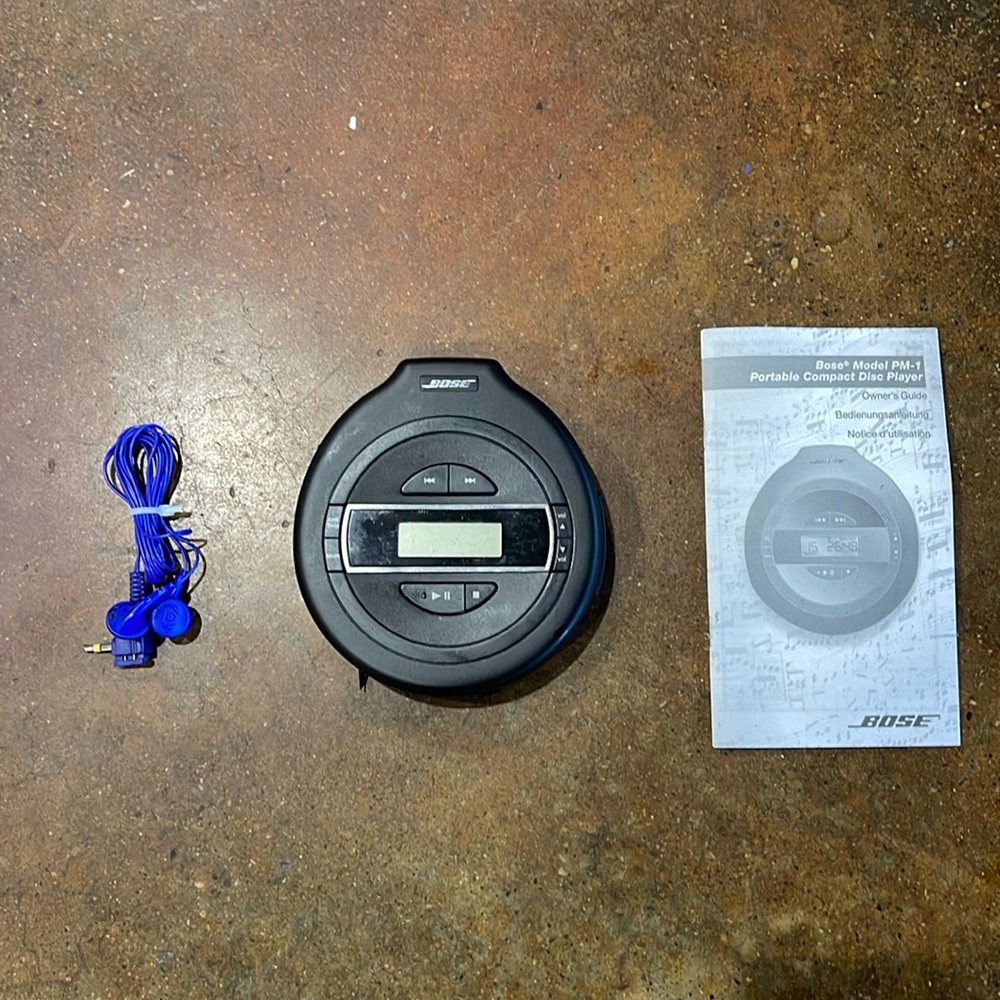 Bose cd player with Sony cd player car kit. Still in working order